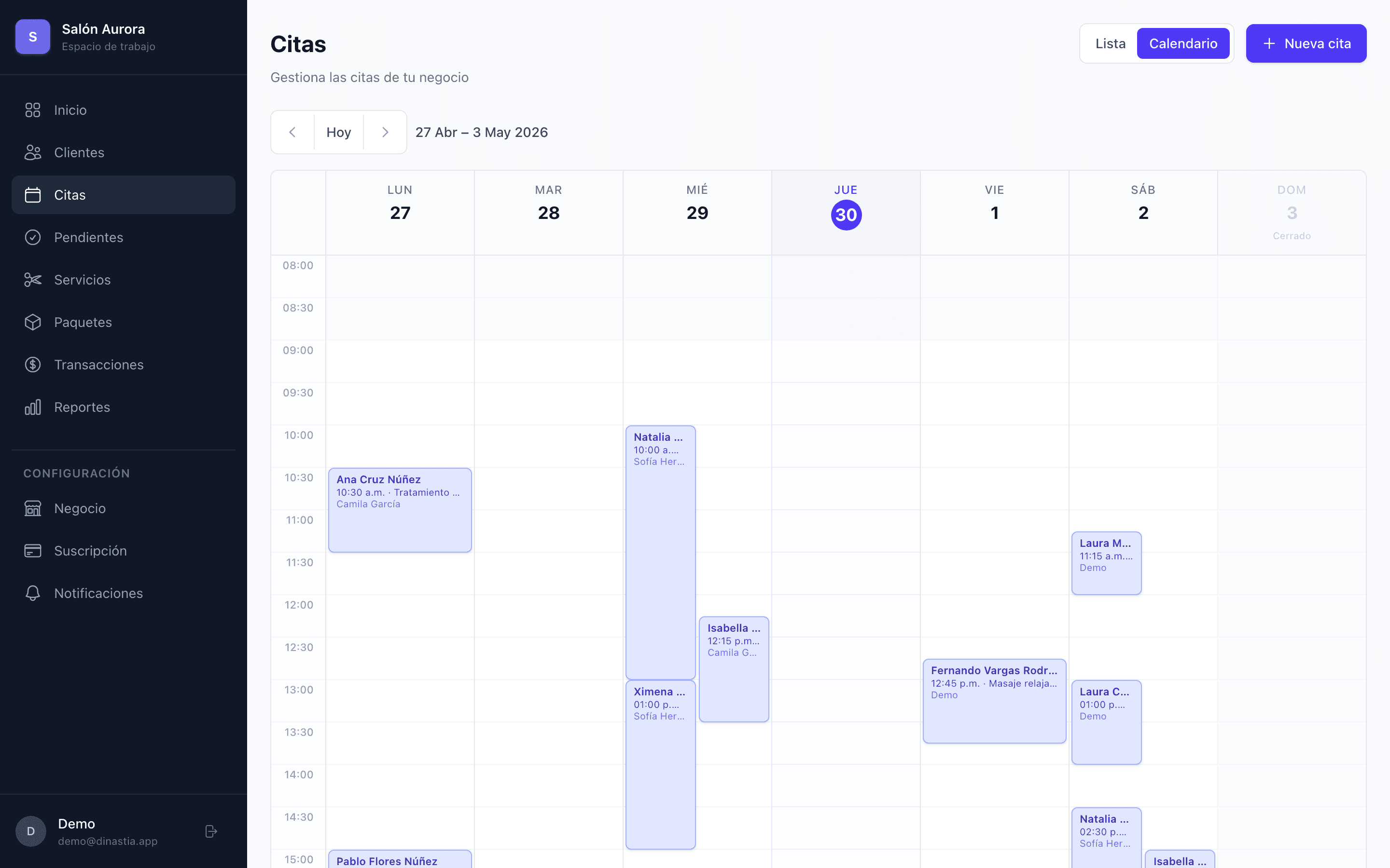 Agenda semanal de Marvin con citas asignadas a estilistas en distintos días y horarios